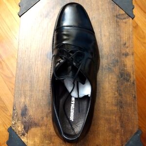 Johnston & Murphy Black Atchison Cap Toe, Size 10
